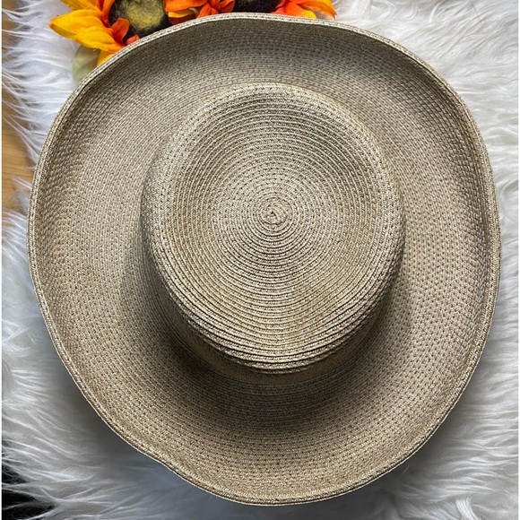 🌺Eric Javits squishee straw hat 🌺 - Picture 2 of 7